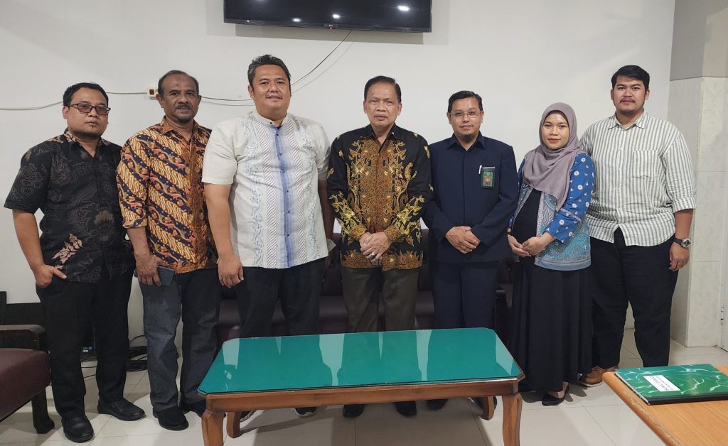 Prosesi Penandatanganan MoU antara ITB Yadika Pasuruan dan Pengadilan Agama Bangil